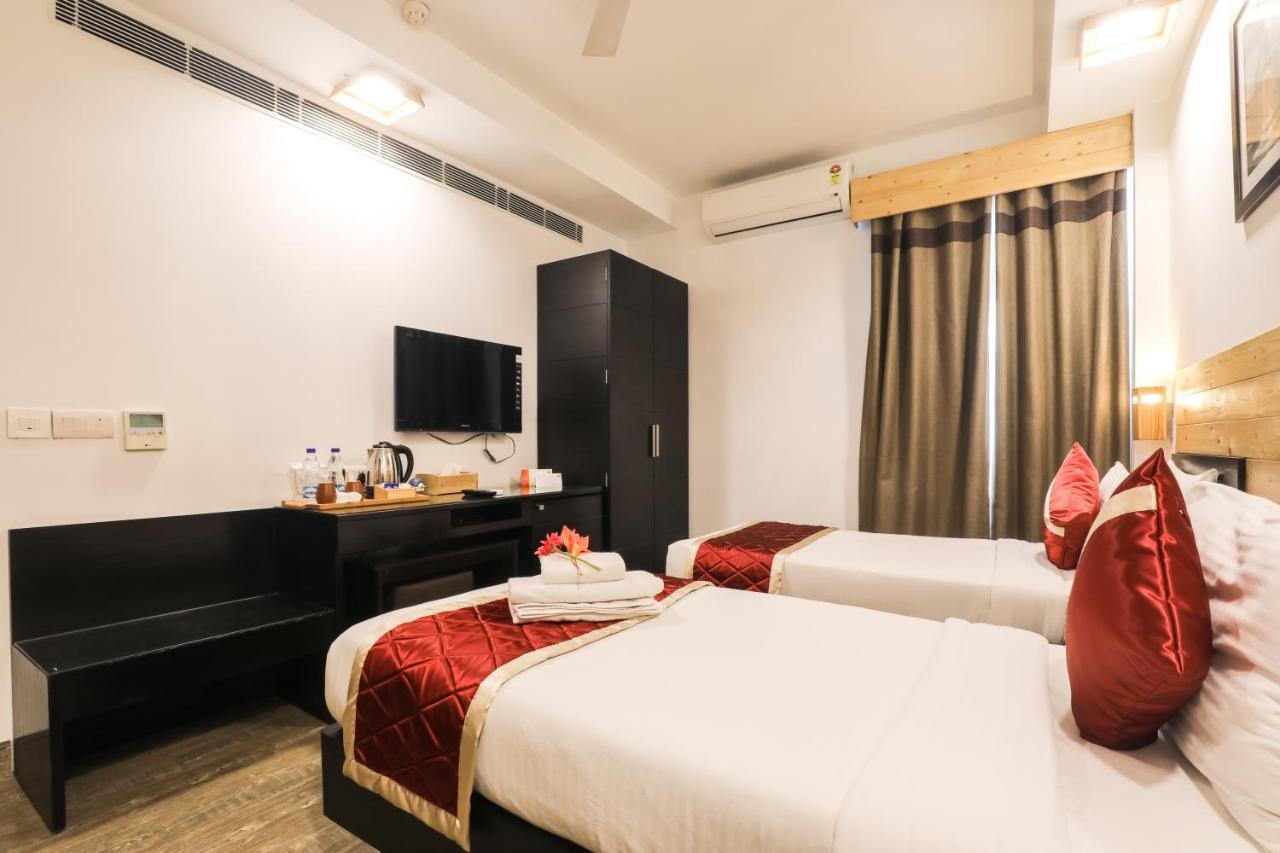 Hotel Siesta Basil - Okhla Nové Dillí Exteriér fotografie