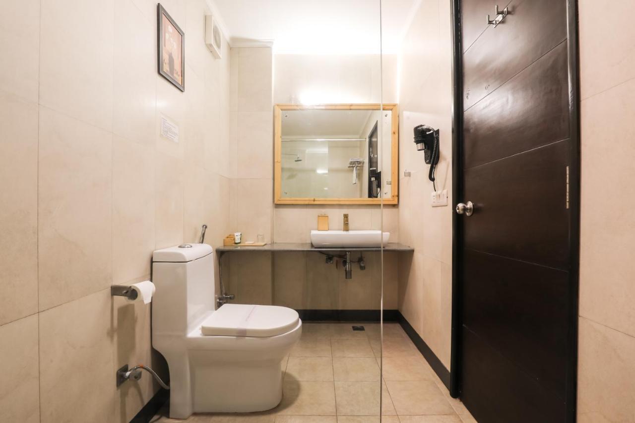 Hotel Siesta Basil - Okhla Nové Dillí Exteriér fotografie